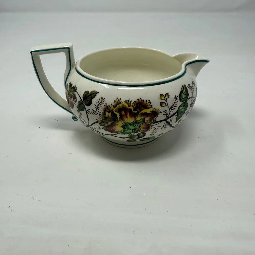 Wedgwood Surrey of Etruria Barlaston Creamer Pitcher Floral England Vintage
